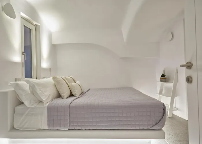 1949 Cave Ferienhaus Pýrgos